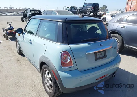 2013 Mini Hardtop Cooper из США, поврежденный, VIN WMWSU3C57DT680955